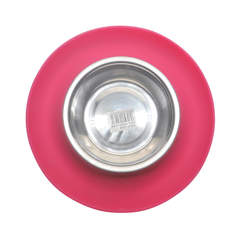 環保矽膠碗紅綠兩色，可供中小型寵物使用